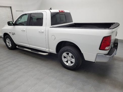 Used 2019 RAM 1500 Classic SLT w/ Luxury Group image 3