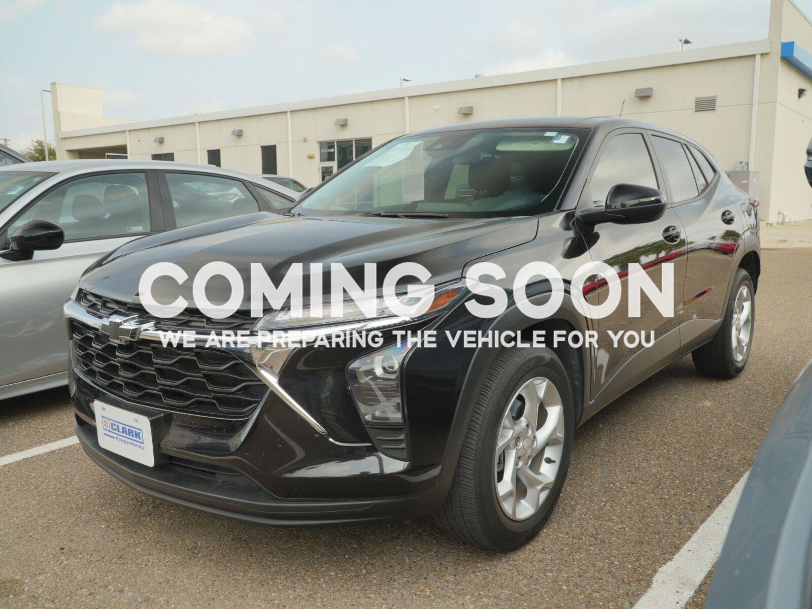Used 2025 Chevrolet Trax LS w/ LS Convenience Package FWD image 1