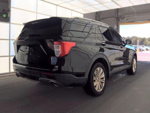 Used 2020 Ford Explorer Limited w/ Class III Trailer Tow Package AWD/4WD image 2