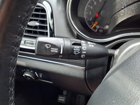 Used 2021 Jeep Grand Cherokee Limited w/ Quick Order Package 28K 80th AWD/4WD image 28