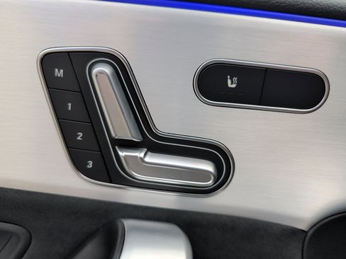 Used 2024 Mercedes-Benz CLA 250 image 12