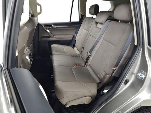 Used 2020 Lexus GX 460 Premium w/ Premium Package AWD/4WD image 33
