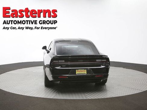 Used 2025 Dodge Charger R/T Scat Pack w/ Track Pack image 33