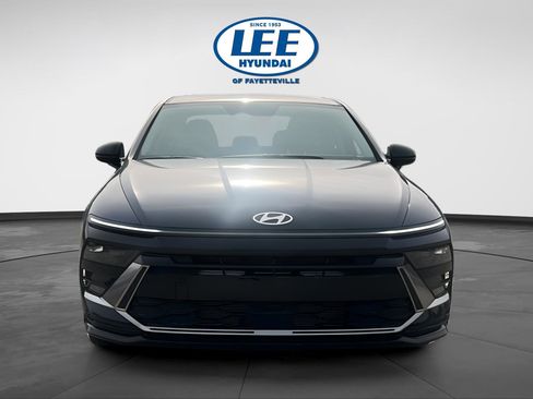 New 2026 Hyundai Sonata SEL FWD image 2