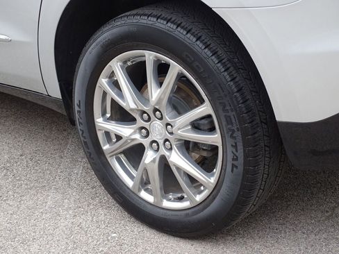 Used 2022 Buick Enclave Premium image 21