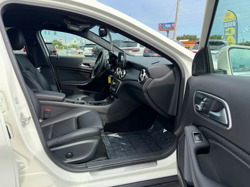 Used 2018 Mercedes-Benz GLA 250 image 10