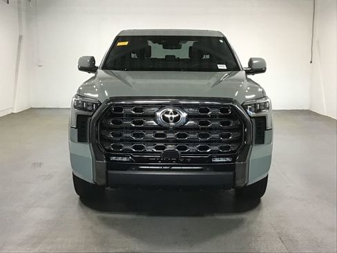 Used 2024 Toyota Tundra Platinum AWD/4WD image 2