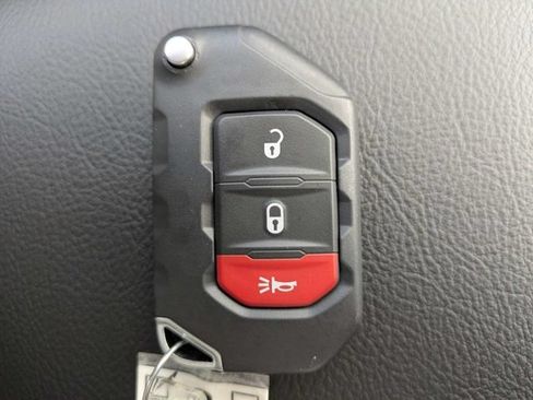 New 2026 Jeep Gladiator Sport AWD/4WD image 31