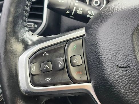 Used 2019 RAM 1500 Laramie AWD/4WD image 28