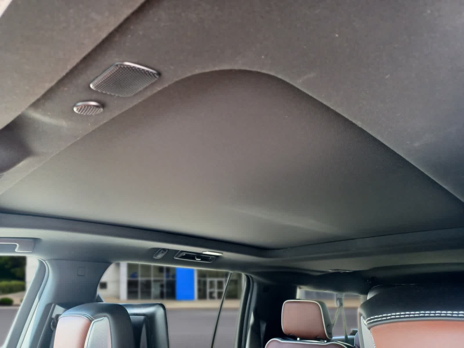 Certified 2024 GMC Yukon XL Denali Ultimate w/ LPO, Floor Liner Package AWD/4WD image 17