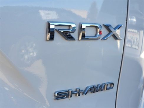 Used 2025 Acura RDX SH-AWD image 7