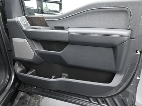 New 2026 Ford F250 Lariat w/ Black Appearance Package AWD/4WD image 6