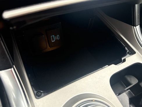 Used 2021 Ford Explorer XLT w/ Equipment Group 202A image 42