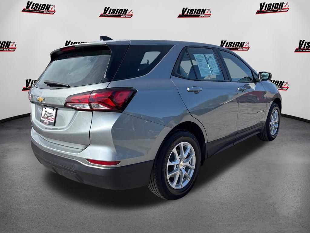 Used 2024 Chevrolet Equinox LS FWD image 23