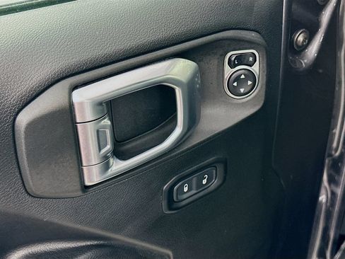 Used 2023 Jeep Wrangler Unlimited Sport AWD/4WD image 23