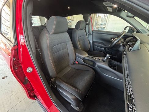 Used 2025 Honda HR-V Sport image 35