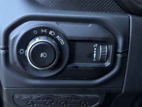 New 2025 Jeep Wrangler Unlimited Rubicon image 18