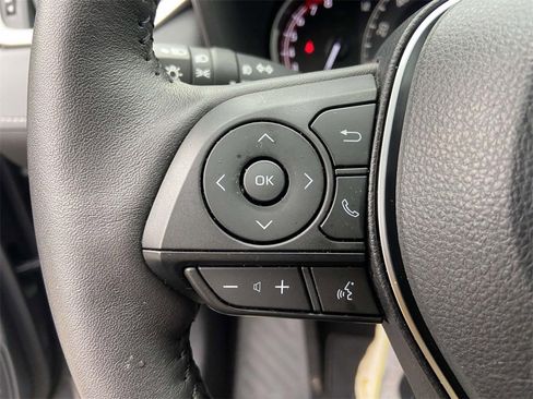 Used 2024 Toyota RAV4 XLE Premium image 31