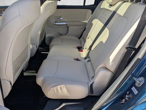 Used 2023 Mercedes-Benz GLB 250 image 17