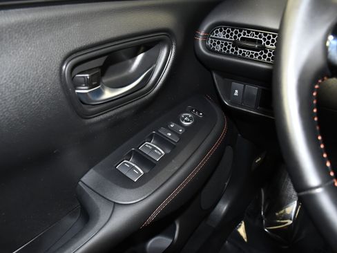 Used 2026 Honda HR-V Sport image 32