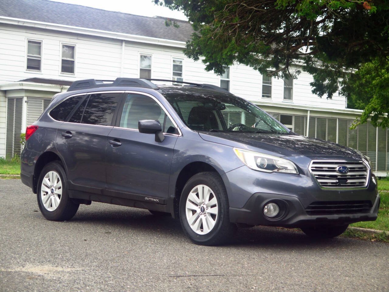 Used 2016 Subaru Outback 2.5i Premium AWD/4WD image 6