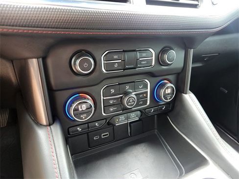 Used 2023 Chevrolet Suburban RST image 24