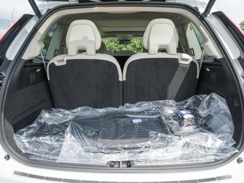 New 2027 Volvo XC90 B6 Ultra AWD/4WD image 10