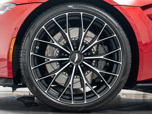 Used 2023 Aston Martin V8 Vantage Coupe RWD image 10