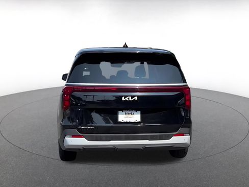 Used 2026 Kia Carnival FWD image 12