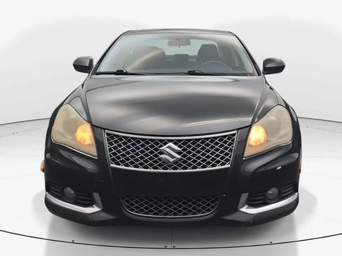 Used 2012 Suzuki Kizashi Sport GTS image 3