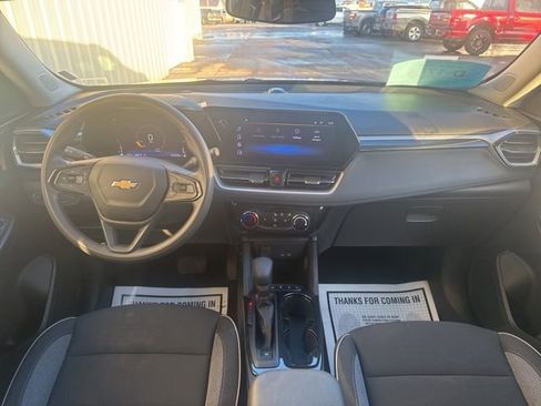 Used 2025 Chevrolet TrailBlazer LT image 21