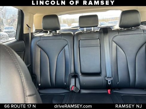 Used 2023 Lincoln Nautilus AWD w/ Premium Package image 16