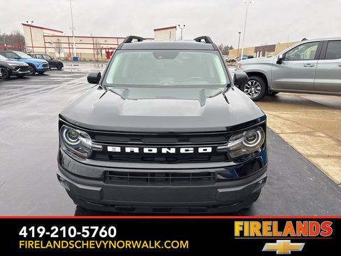 Used 2022 Ford Bronco Sport Outer Banks w/ Tech Package image 2