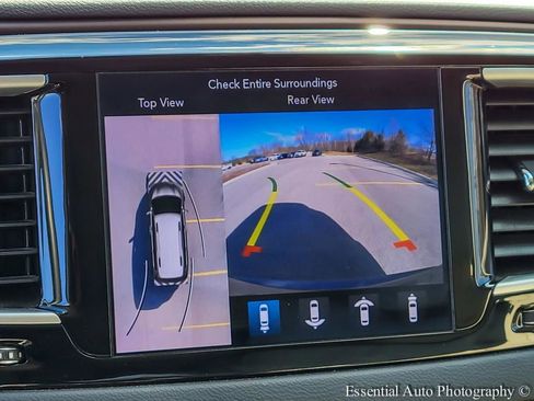 Used 2019 Chrysler Pacifica Touring-L w/ Advanced Safetytec Group image 19