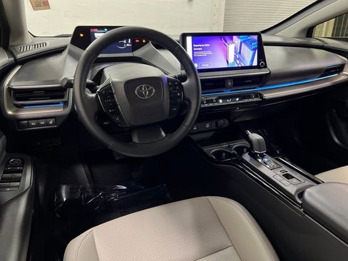 Used 2024 Toyota Prius XLE image 15