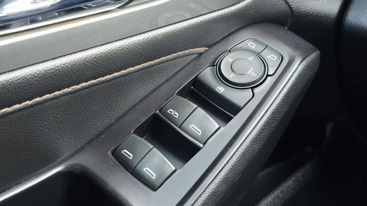 Used 2019 Chevrolet Traverse LT AWD/4WD image 29