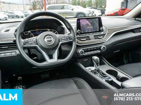 Used 2025 Nissan Altima 2.5 SV image 27