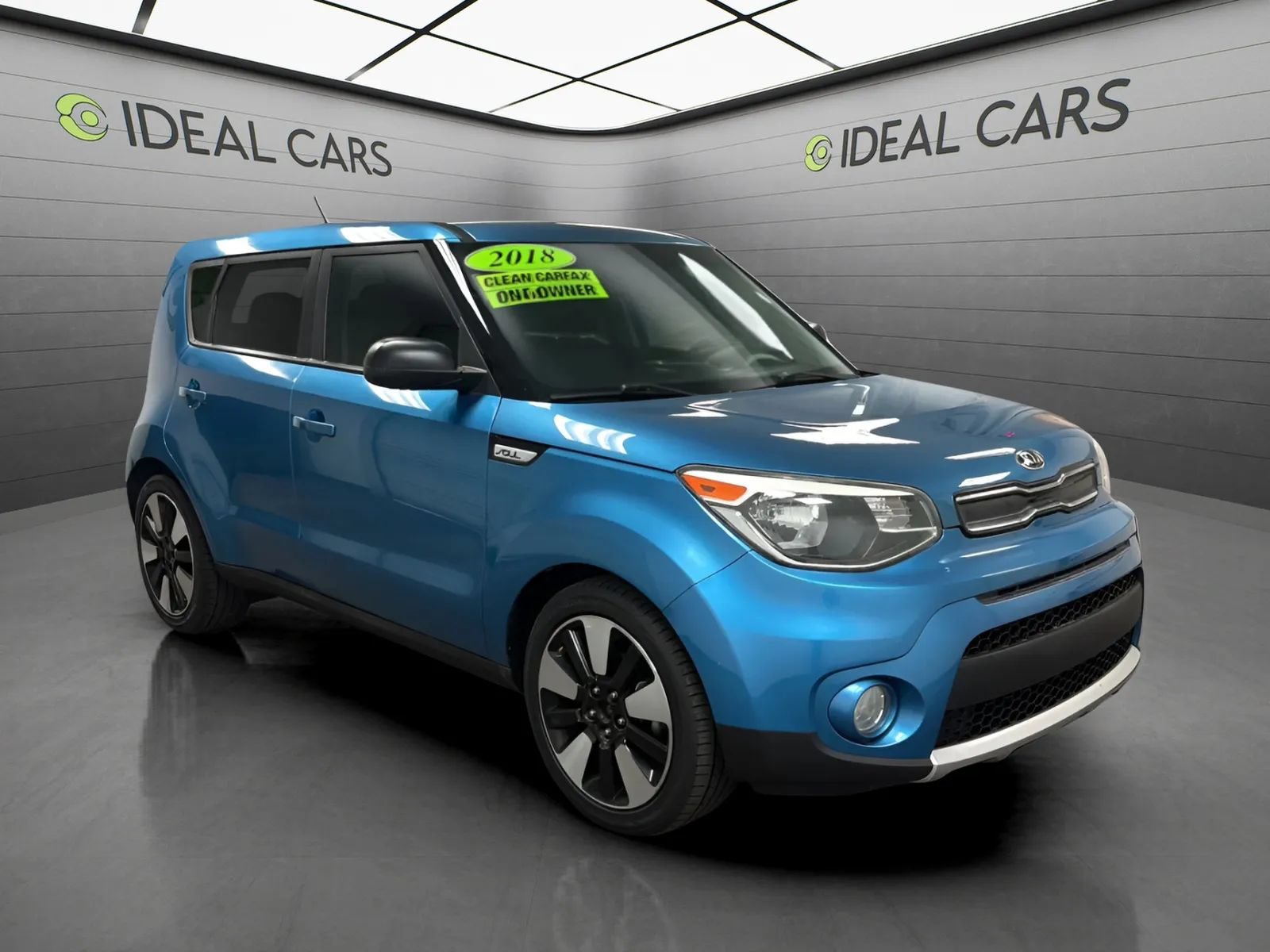 Used 2018 Kia Soul + FWD image 3