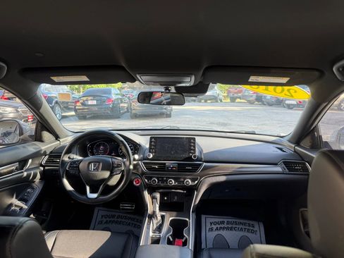 Used 2018 Honda Accord Sport image 21