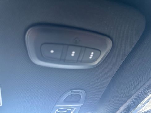 Used 2023 Jeep Compass Latitude w/ Convenience Group image 24