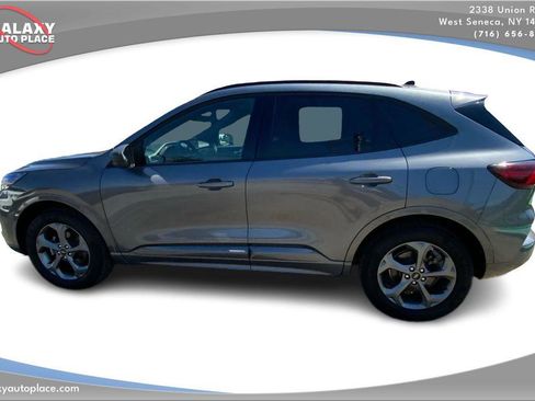 Used 2024 Ford Escape ST-Line AWD/4WD image 8