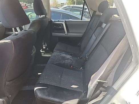 Used 2011 Toyota 4Runner SR5 w/ Convenience Pkg image 8