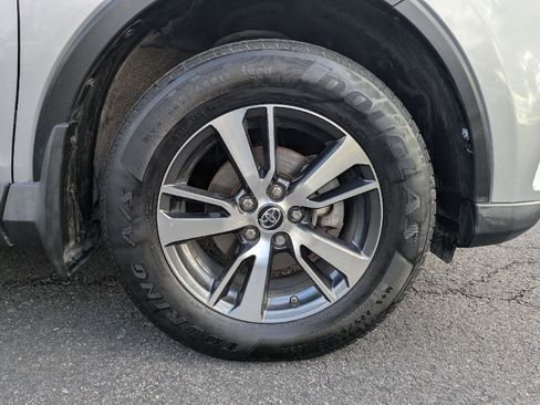 Used 2017 Toyota RAV4 XLE image 9