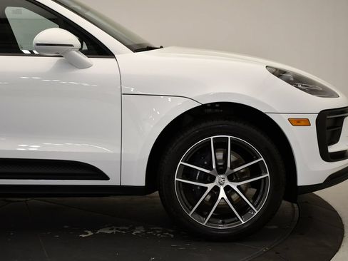 Certified 2026 Porsche Macan AWD/4WD image 15