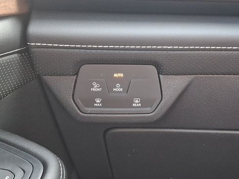 New 2026 Volkswagen Atlas SE AWD/4WD image 16