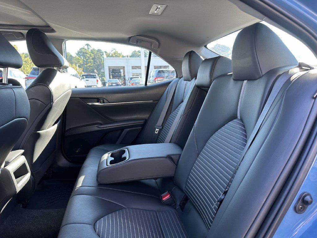 Used 2024 Toyota Camry SE FWD image 17