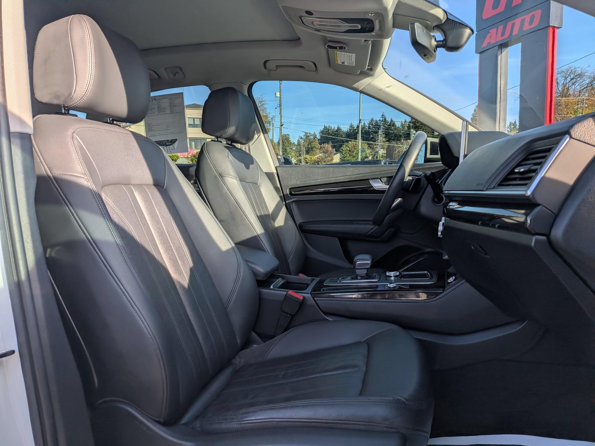 Used 2020 Audi Q5 e Premium Plus AWD/4WD image 7