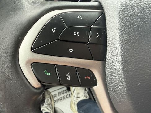 Used 2019 Jeep Grand Cherokee Limited image 17