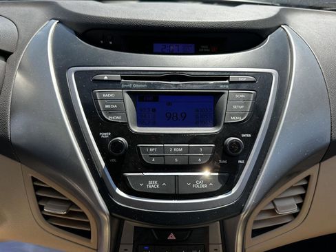 Used 2013 Hyundai Elantra GLS w/ Preferred Pkg FWD image 14