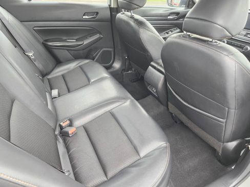 Used 2022 Nissan Altima 2.5 SR FWD image 15